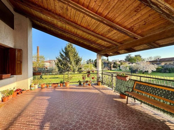 appartamento in vendita a Cormons in zona Brazzano