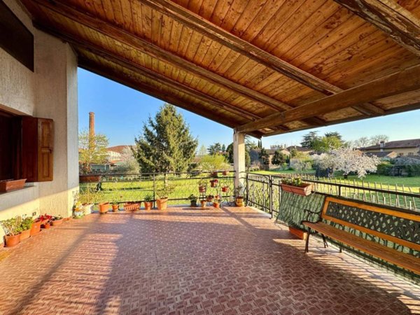 appartamento in vendita a Cormons in zona Brazzano