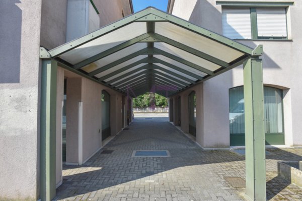 locale commerciale in vendita a Cormons