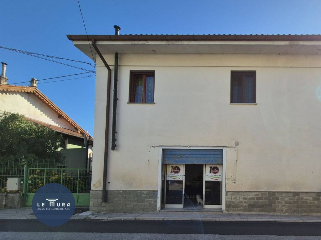 negozio in vendita a Cormons