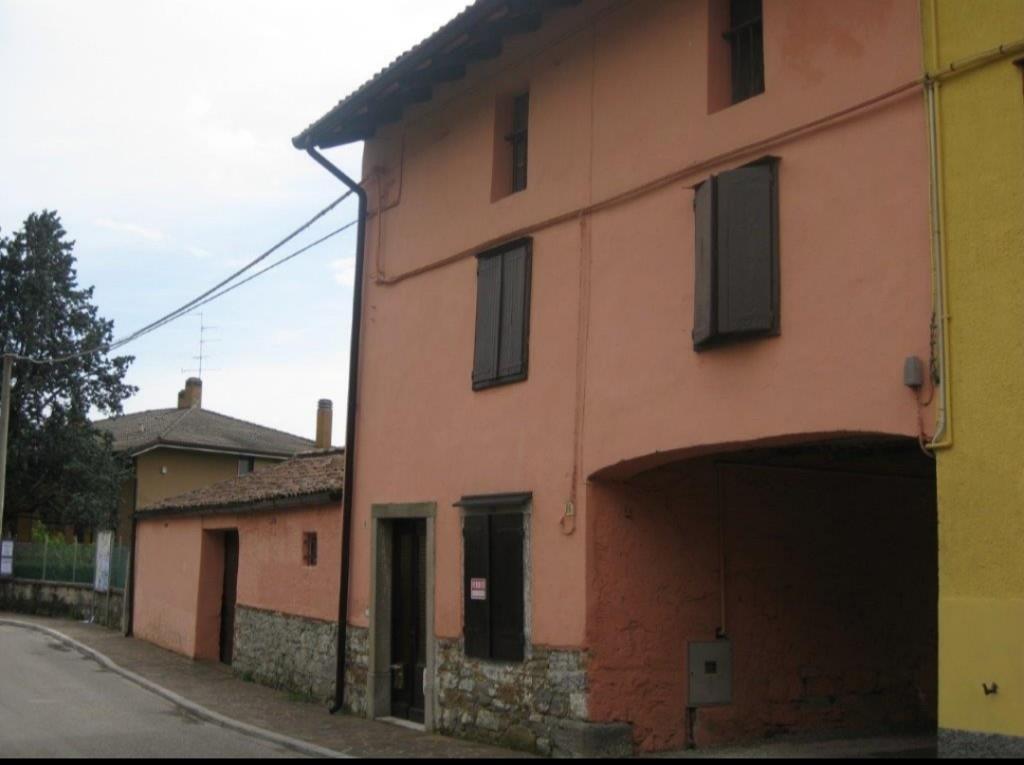 casa indipendente in vendita a Cormons