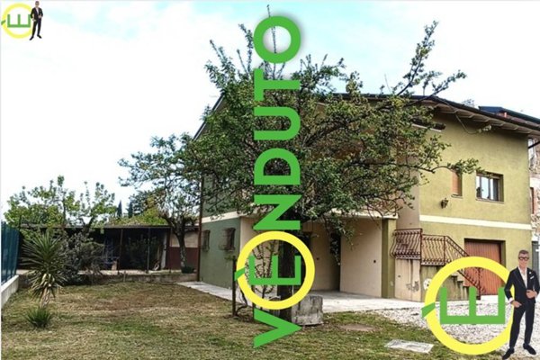 casa indipendente in vendita a Cormons