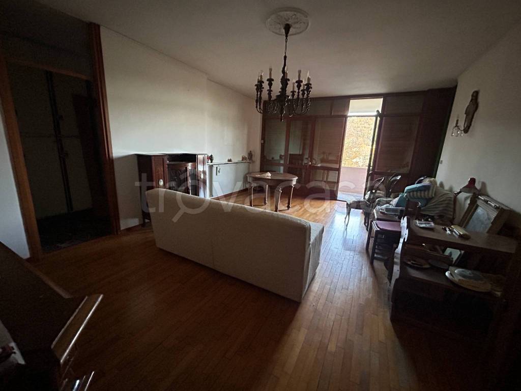appartamento in vendita a Cormons in zona Brazzano