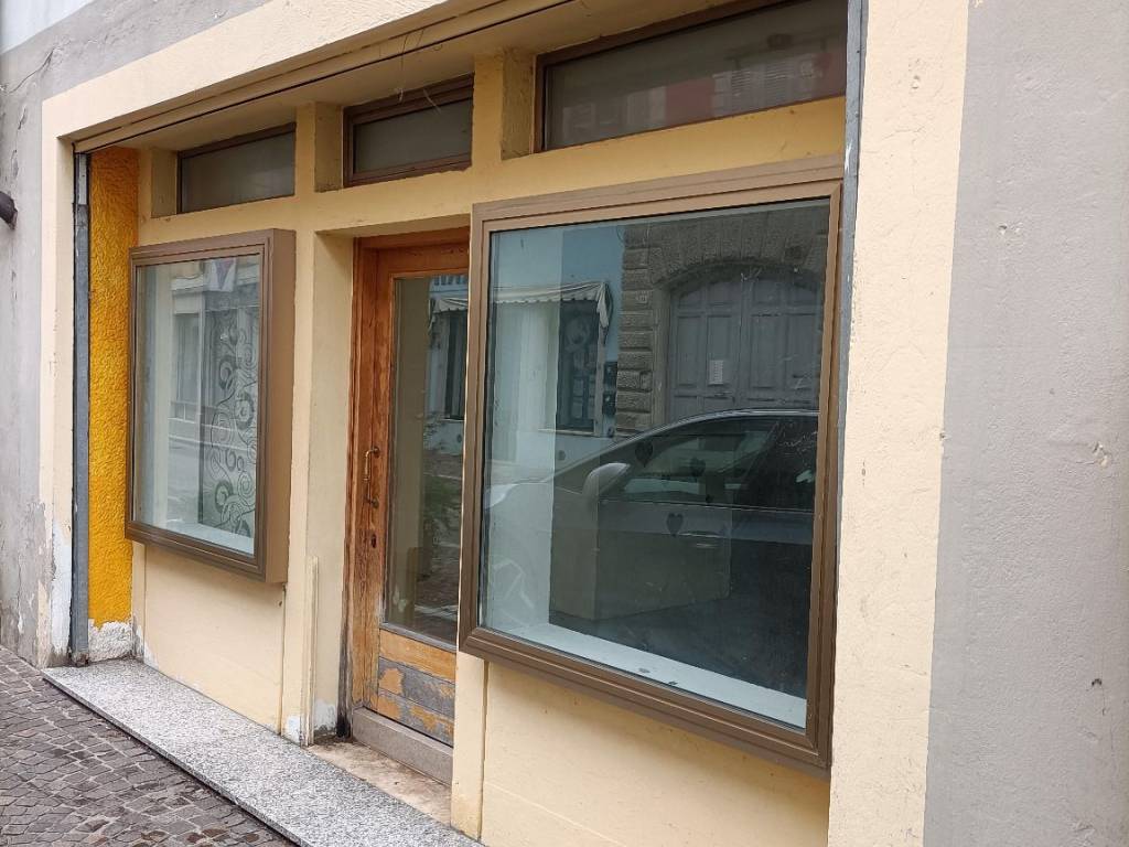 negozio in vendita a Cormons