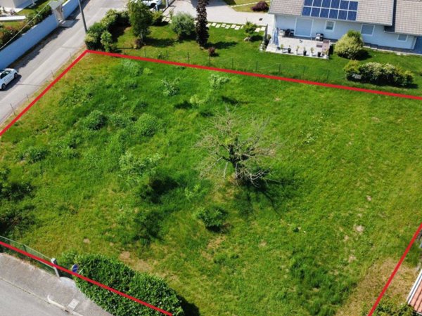 terreno agricolo in vendita a Cormons in zona Borgnano