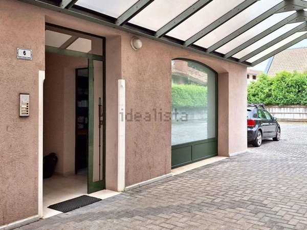 locale commerciale in vendita a Cormons