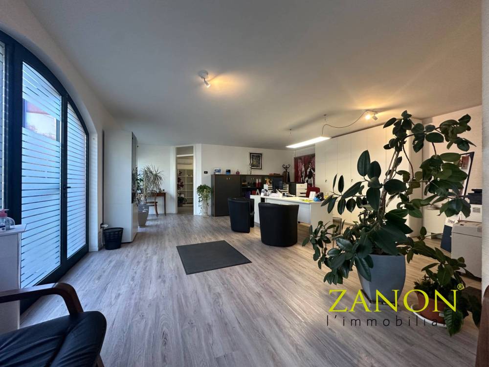 ufficio in vendita a Cormons