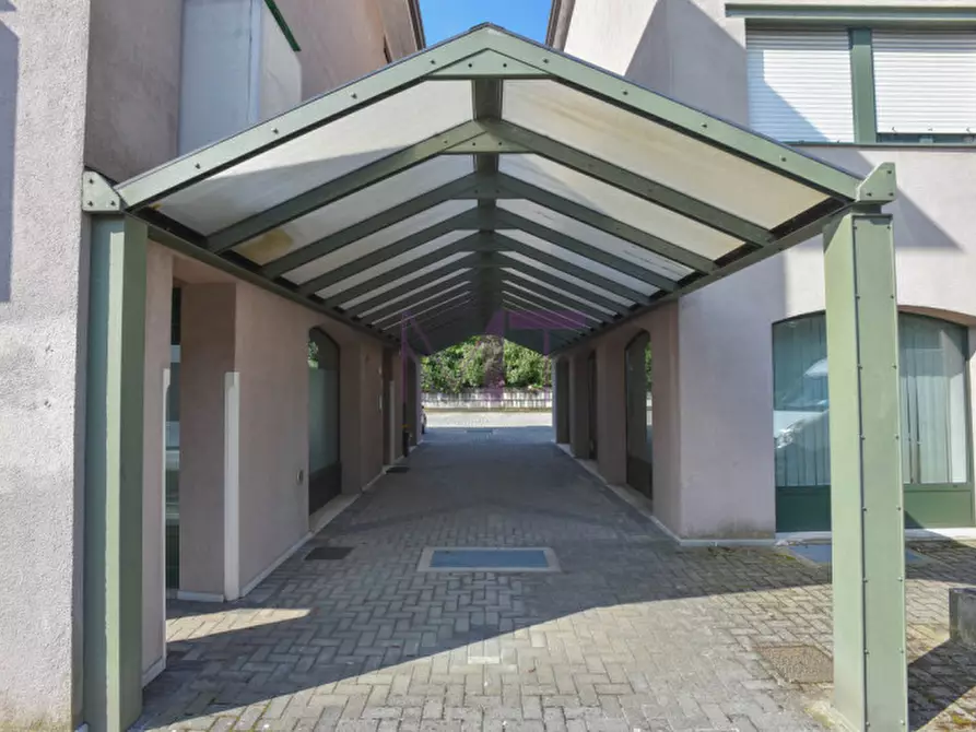 negozio in vendita a Cormons