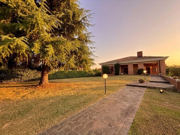 casa indipendente in vendita a Cormons