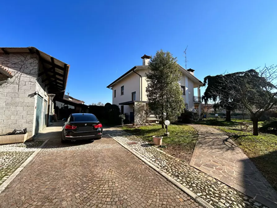 casa indipendente in vendita a Cormons in zona Borgnano