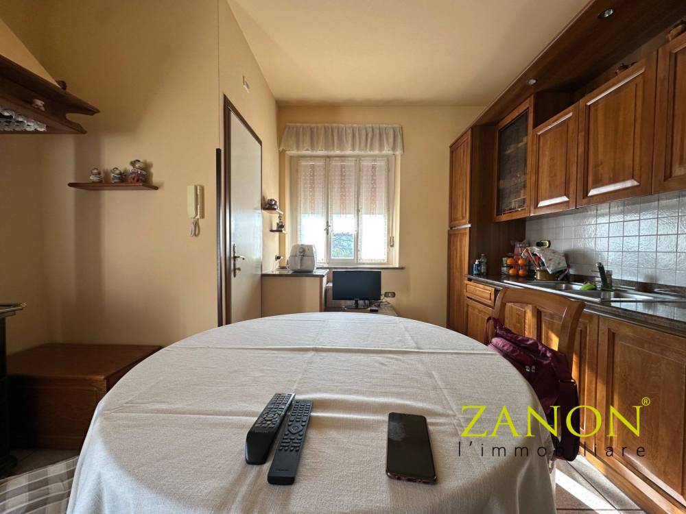 casa indipendente in vendita a Cormons in zona Borgnano