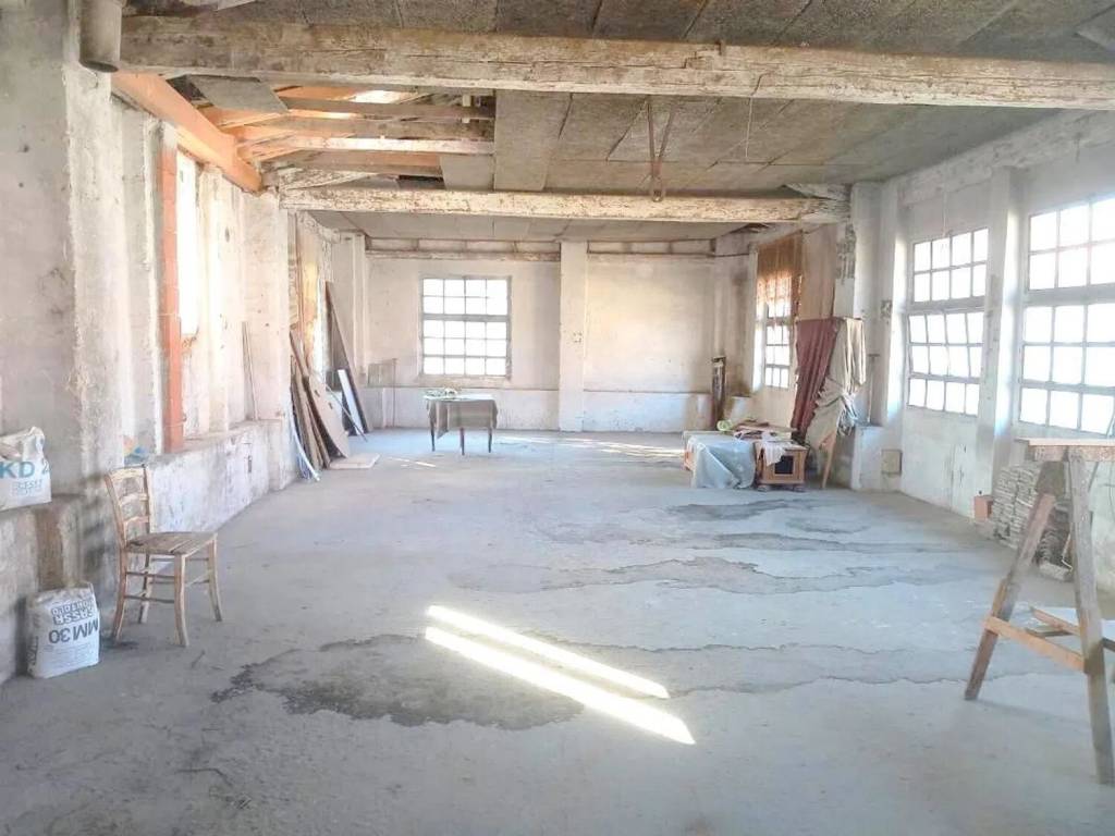 negozio in vendita a Cormons