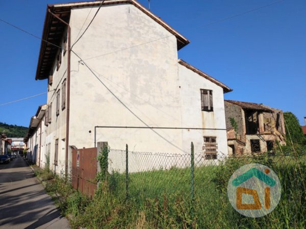 casa indipendente in vendita a Cormons