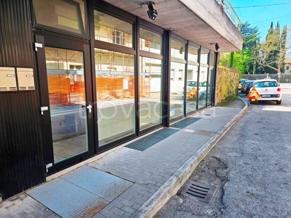 negozio in vendita a Cormons