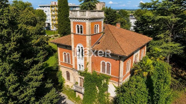 casa indipendente in vendita a Cormons