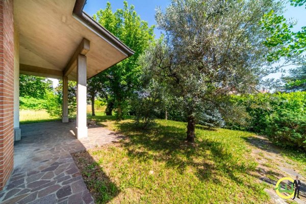 casa indipendente in vendita a Cormons