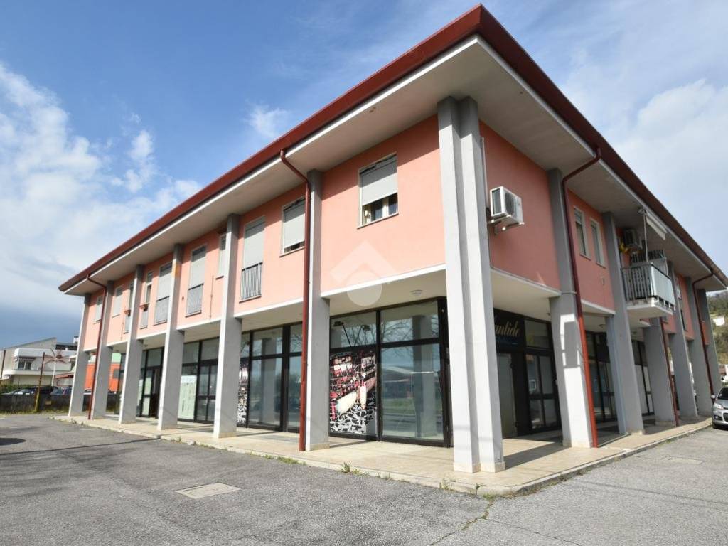 negozio in vendita a Cormons