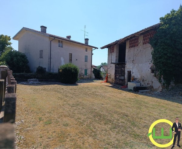 appartamento in vendita a Cormons in zona Brazzano
