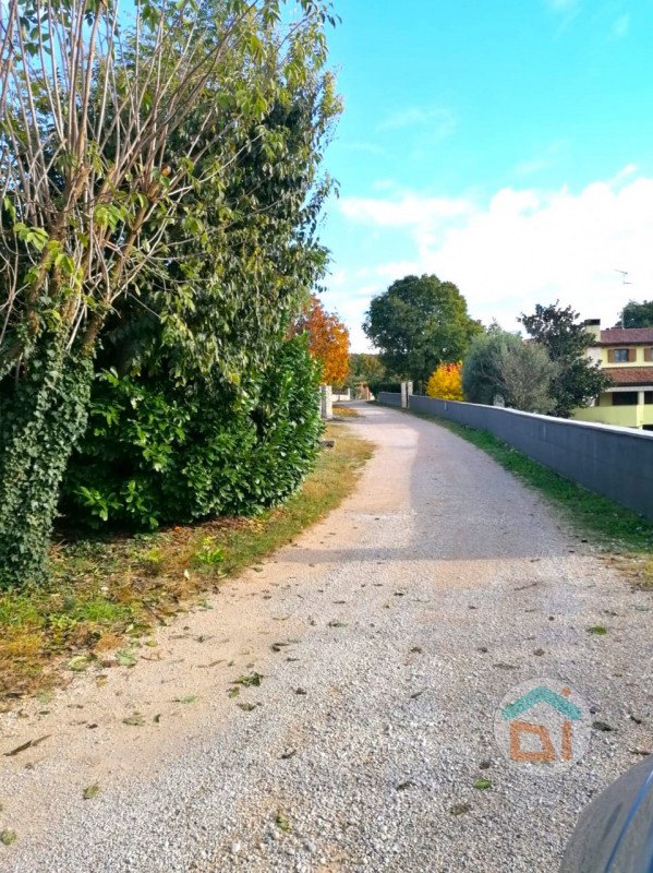 terreno edificabile in vendita a Doberdò del Lago