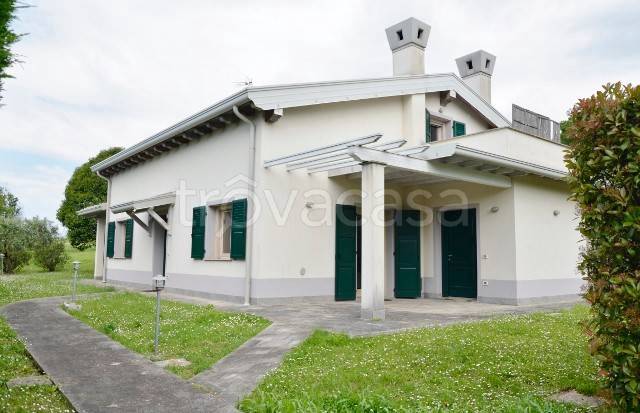 casa indipendente in vendita a Doberdò del Lago