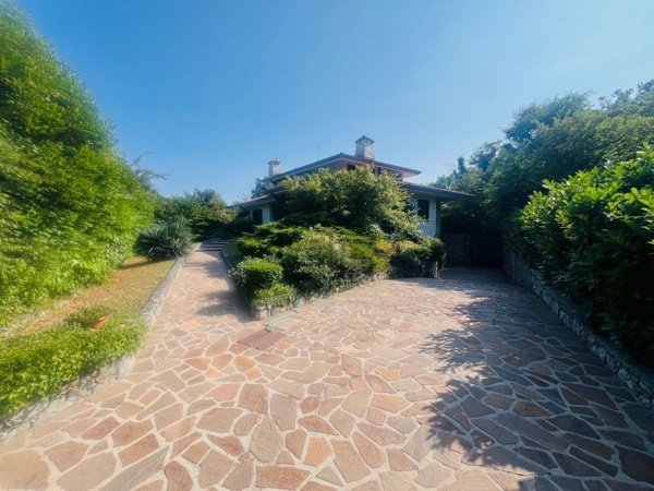 casa indipendente in vendita a Doberdò del Lago