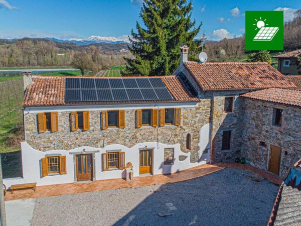 casa indipendente in vendita a Dolegna del Collio