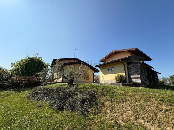 casa indipendente in vendita a Dolegna del Collio