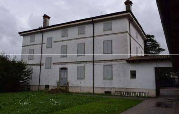 casa indipendente in vendita a Farra d'Isonzo