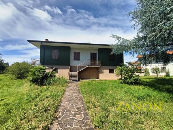 casa indipendente in vendita a Farra d'Isonzo