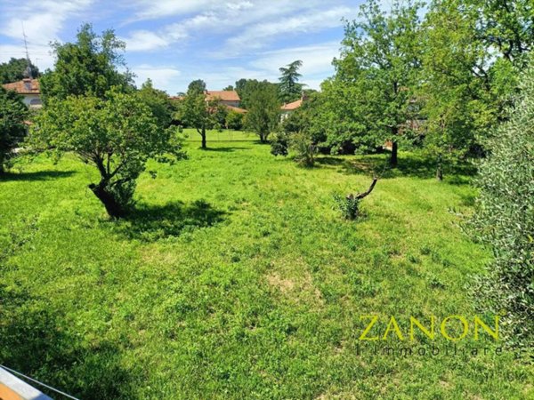 terreno edificabile in vendita a Farra d'Isonzo