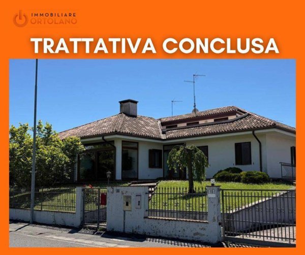 casa indipendente in vendita a Farra d'Isonzo