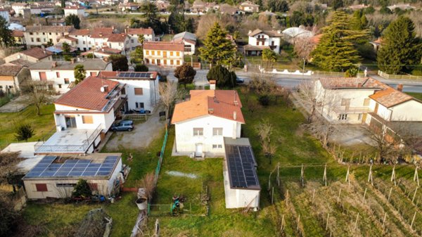 casa indipendente in vendita a Farra d'Isonzo