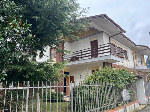 casa indipendente in vendita a Fogliano Redipuglia