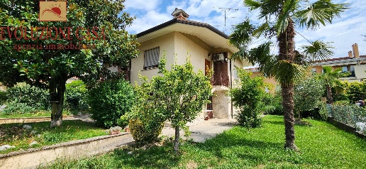 casa indipendente in vendita a Fogliano Redipuglia