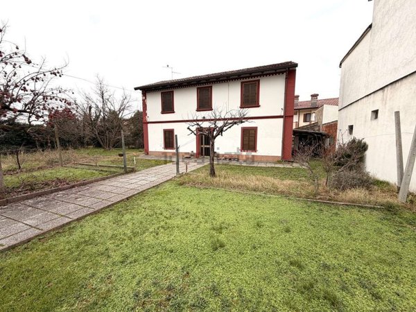 casa indipendente in vendita a Fogliano Redipuglia in zona Redipuglia