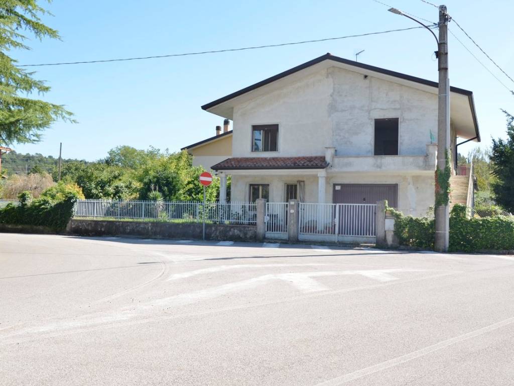 casa indipendente in vendita a Fogliano Redipuglia in zona Polazzo