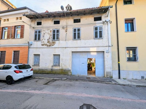 casa semindipendente in vendita a Gorizia in zona Lucinico