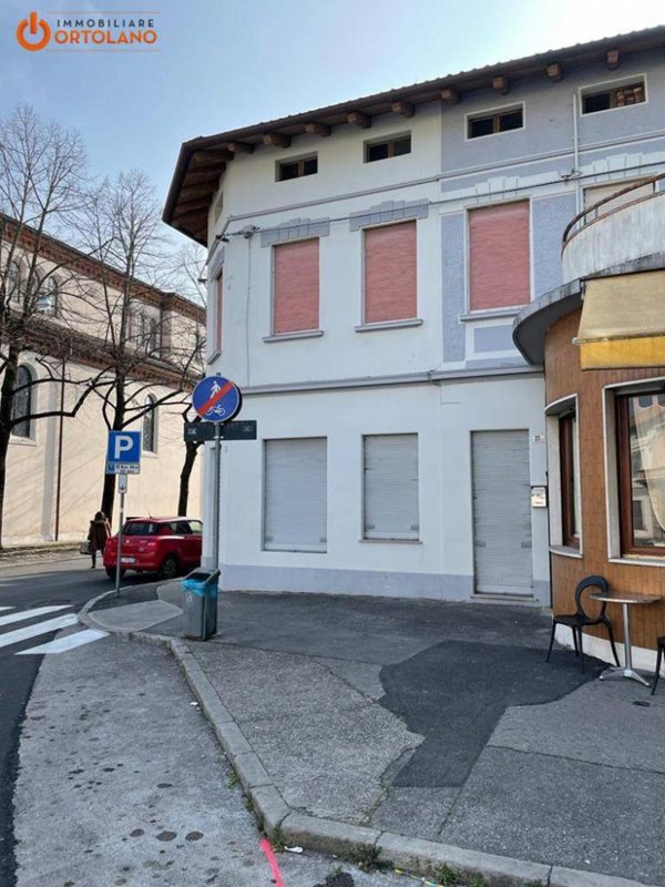 casa semindipendente in vendita a Gorizia in zona Lucinico