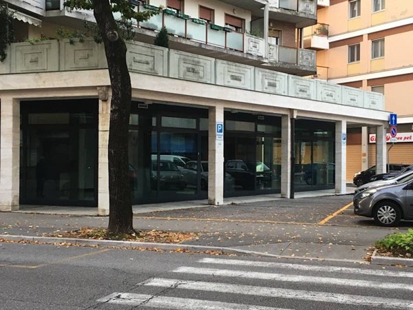 negozio in vendita a Gorizia