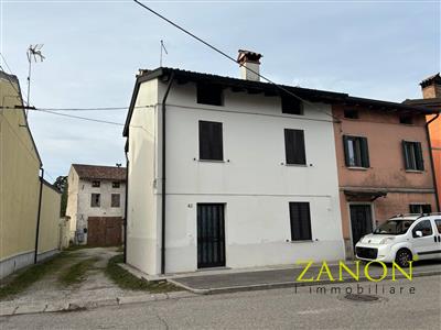 casa indipendente in vendita a Gorizia