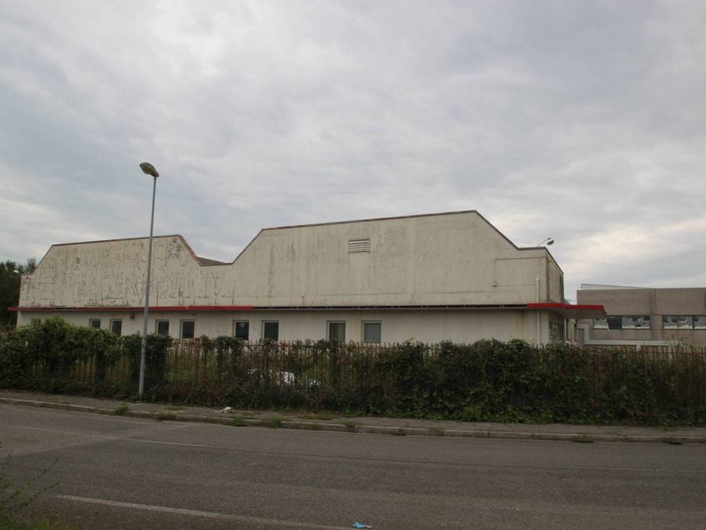 locale commerciale in vendita a Gorizia