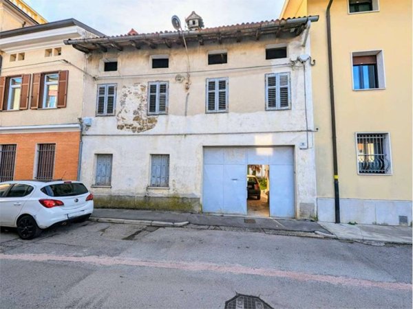 casa semindipendente in vendita a Gorizia in zona Lucinico