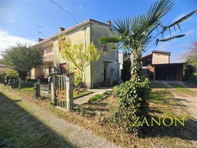casa indipendente in vendita a Gorizia