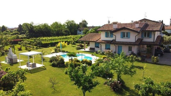 casa indipendente in vendita a Gorizia in zona Lucinico