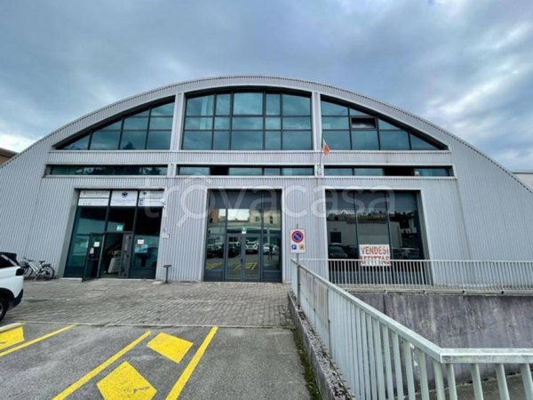 locale commerciale in vendita a Gorizia