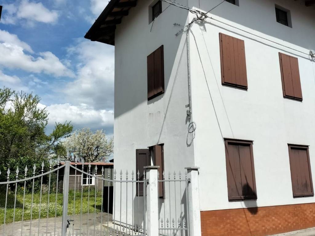 casa indipendente in vendita a Gorizia in zona Lucinico
