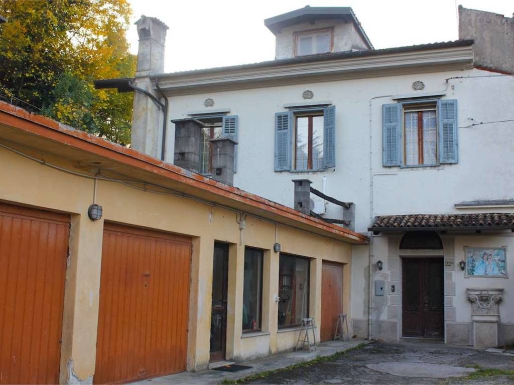 casa indipendente in vendita a Gorizia in zona Castello
