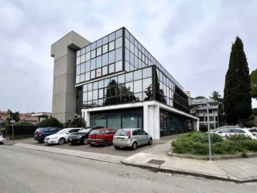 ufficio in vendita a Gorizia