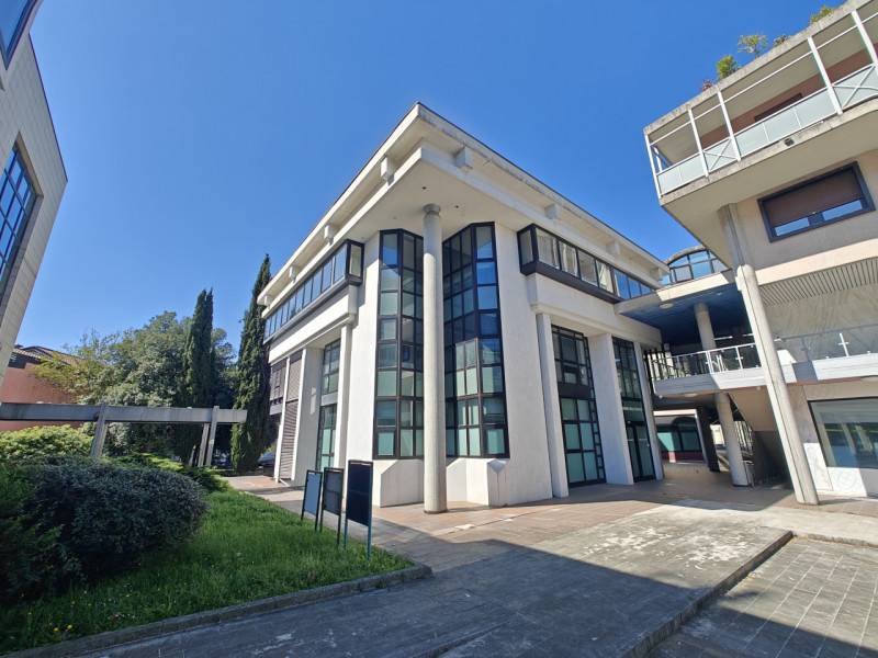 locale commerciale in vendita a Gorizia