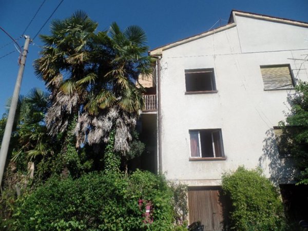 casa indipendente in vendita a Gorizia in zona Piuma